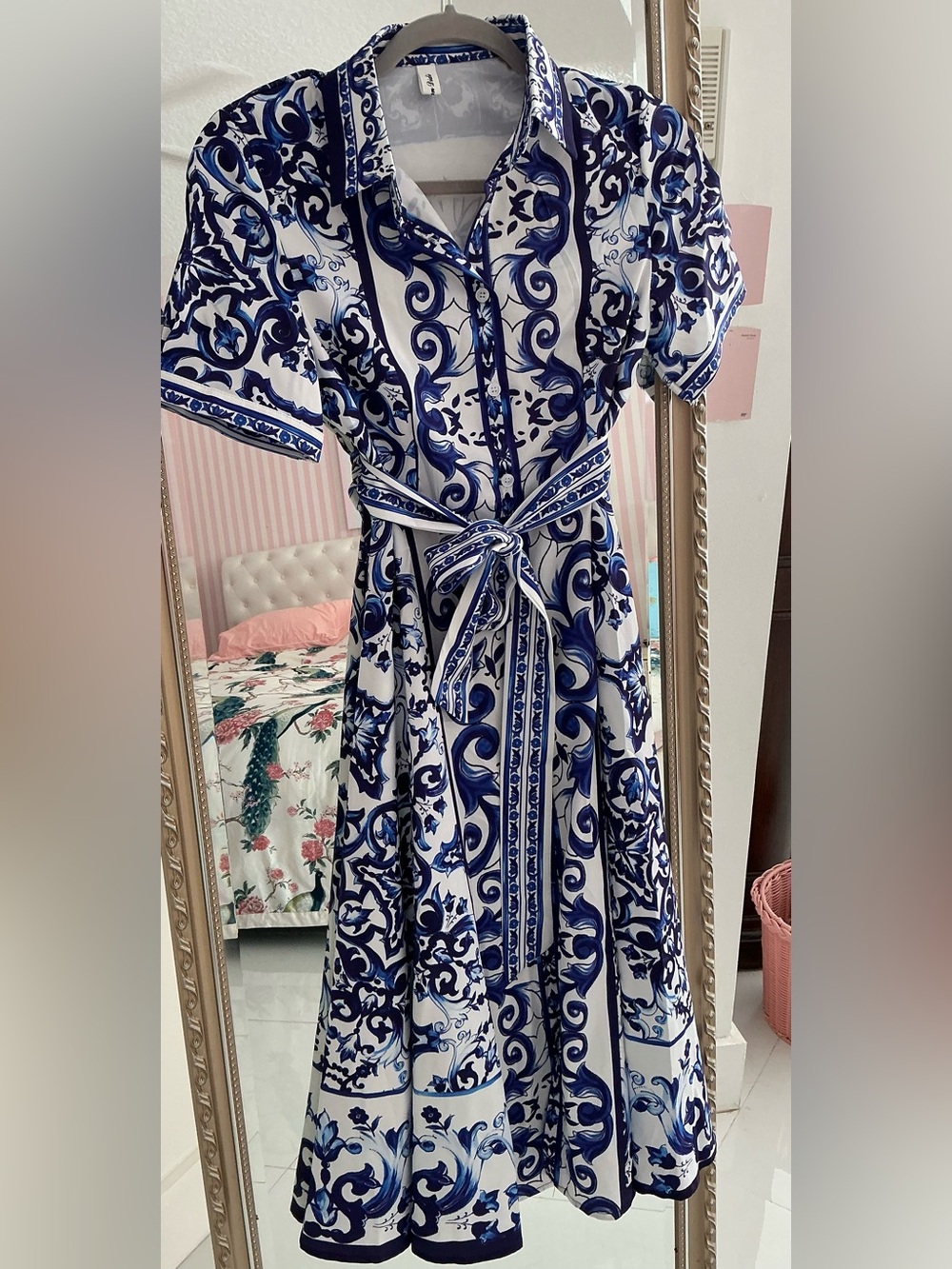 Gorgeous navy and white button down dress with belt XS